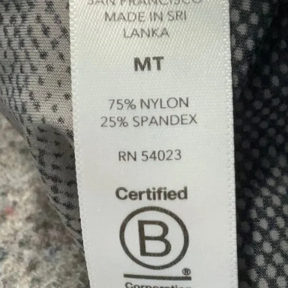 Athleta Black & Gray Digital Camo t-shirt sixe XL - Picture 6 of 6